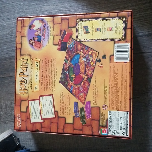 Harry Potter Trivia Board Game - Picture 11 of 11